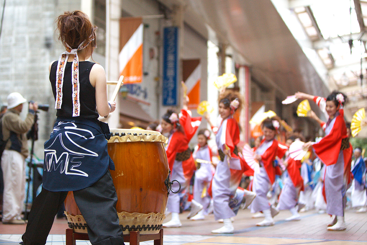 第6回四日市よさこい祭り　やったろ舞その1　-笑TIME- _c0115616_62831.jpg