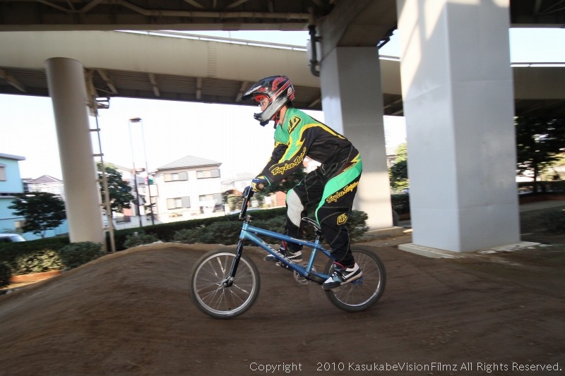 King Of Gorilla 2010 #1 予選の様子_b0136231_16281274.jpg