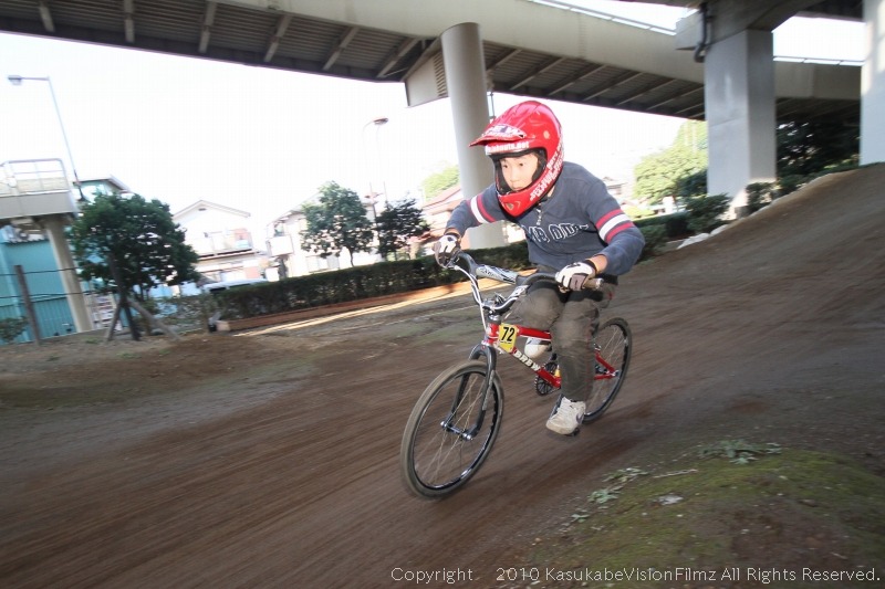 King Of Gorilla 2010 #1 予選の様子_b0136231_16294234.jpg