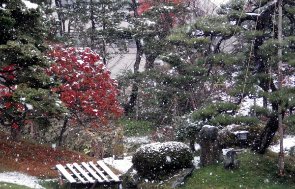 弘前の往復で初雪景色イロイロ＾＾_a0136293_12293316.jpg