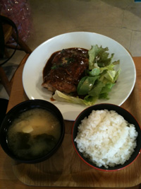 片平で昼食を:女性シェフのお店gout(グー)_d0028322_0285959.jpg