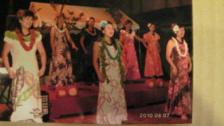 Na Wahine　O　Kaleikaumaka_f0216833_18452861.jpg