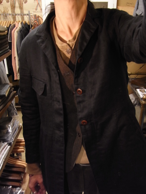 selffoto 87 with victorians linenfrockcoat_e0130546_18173457.jpg