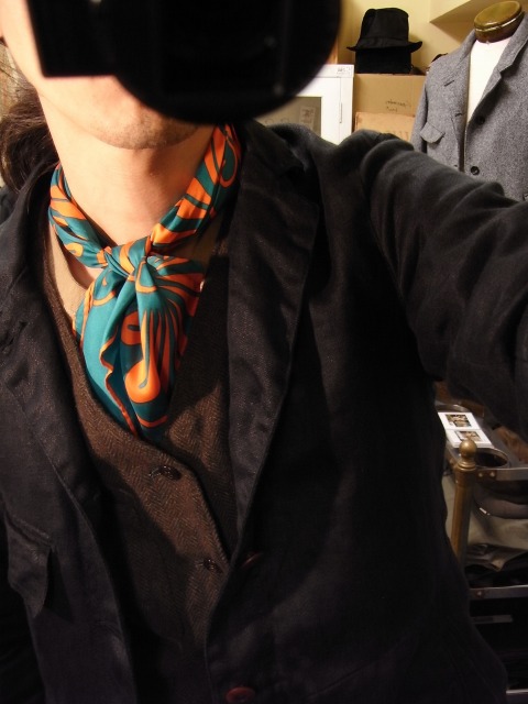 selffoto 87 with victorians linenfrockcoat_e0130546_1829213.jpg
