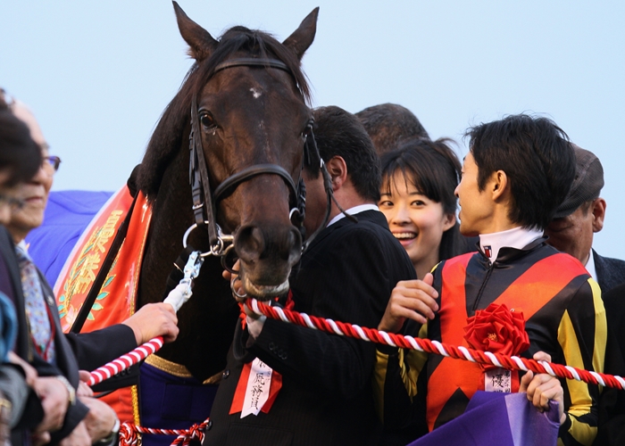 思わぬ結果、第３０回ジャパンカップ。（７冠馬シンボリルドルフ２９歳の雄姿） : Turfに魅せられて・・・（写真紀行）