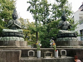 二尊仏と久米平内堂　（浅草寺ツアー⑫）_c0187004_13465439.jpg