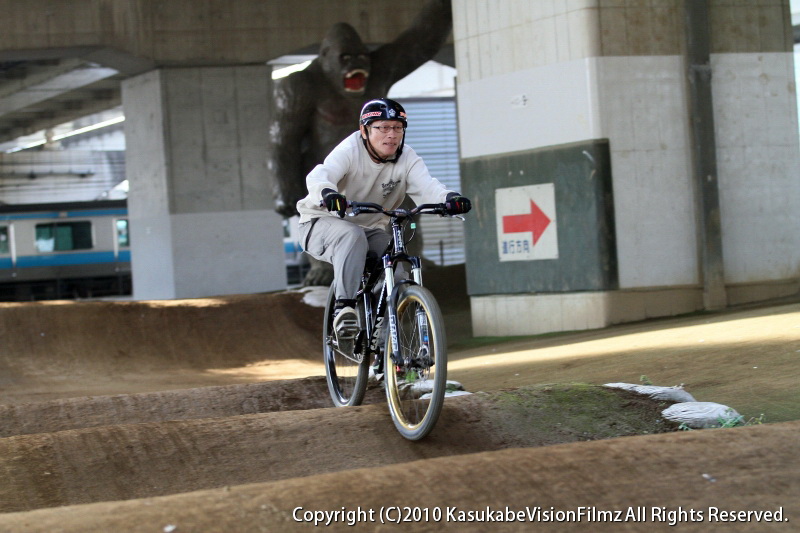 King Of Gorilla 2010 #2 決勝の様子_b0136231_211057100.jpg