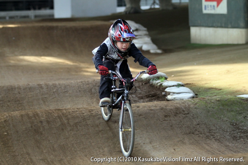 King Of Gorilla 2010 #2 決勝の様子_b0136231_21121028.jpg