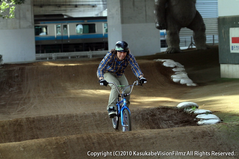 King Of Gorilla 2010 #2 決勝の様子_b0136231_2112698.jpg