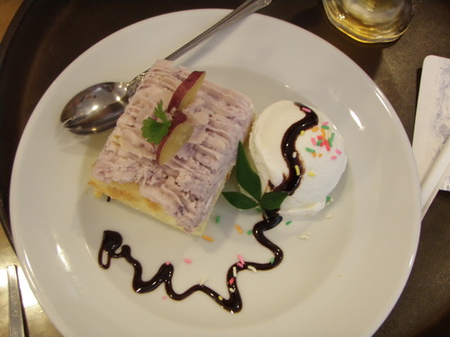 ジェラート屋さんの手作りケーキ・西山&崎山のお芋のモンブラン風_f0227434_11294960.jpg