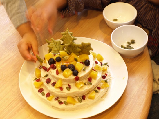 3段デコレーションケーキ!子どもと楽しむごはんの会_d0128268_80933.jpg