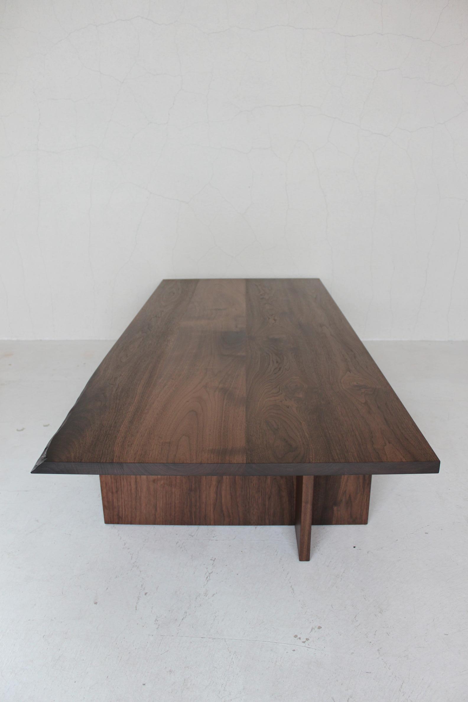 CS LOW TABLE_c0146581_2230071.jpg