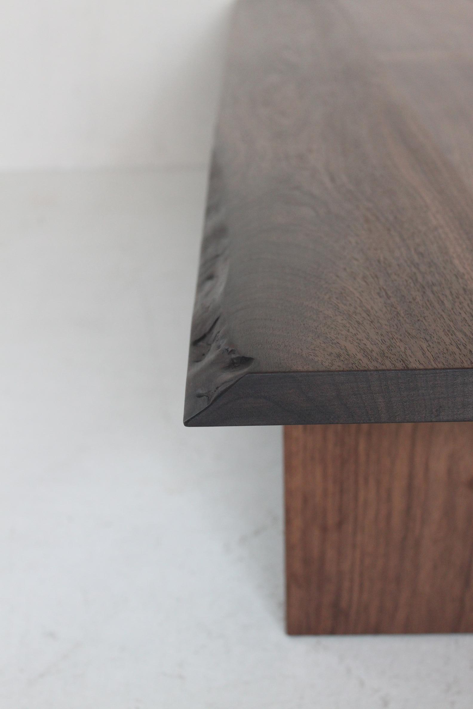CS LOW TABLE_c0146581_2231719.jpg