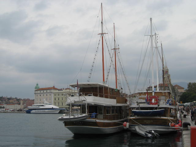 a0100706_15415499.jpg