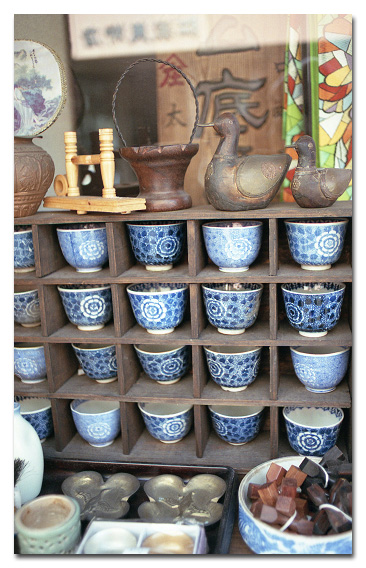#2637 骨董店の店先_e0175405_7451564.jpg