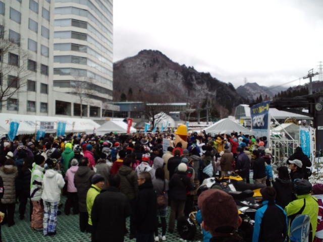 苗場スキー場 ☆ オープニングイベント_c0151965_325722.jpg