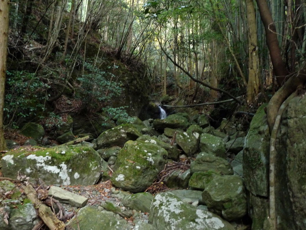 明河の「小美谷神社」（成し遂げる力は自らの意思）_e0165472_23504267.jpg