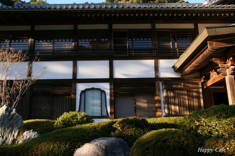 法多山本坊と黒門 紅葉たちの語らう場所_a0167759_19572485.jpg