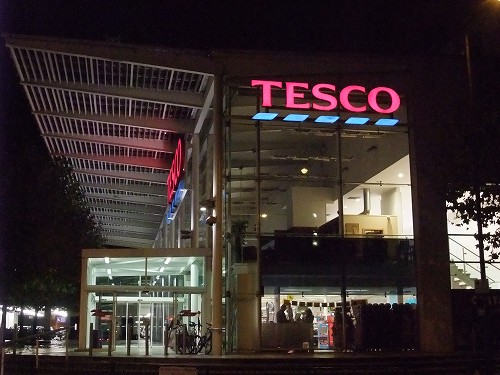 2010.11 London 　「TESCO」_f0223803_23244456.jpg