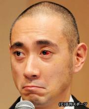 顔、顔、顔:海老蔵さんと岡田外相の顔_e0171614_1020360.jpg