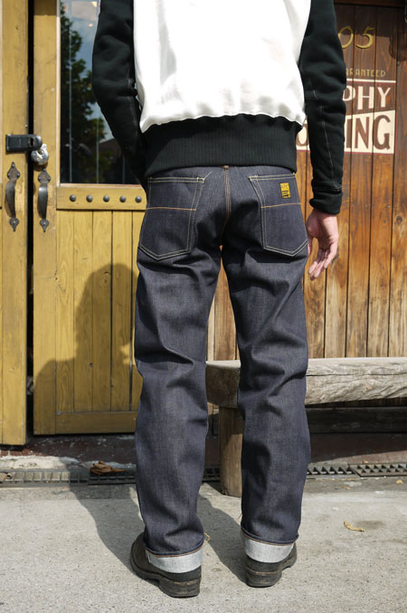 W KNEE STANDARD GARAGE DENIM_b0180944_20181836.jpg