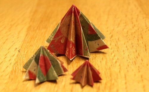 ☆折り紙でクリスマスツリーⅢ重ねましょ☆_c0092953_201291.jpg