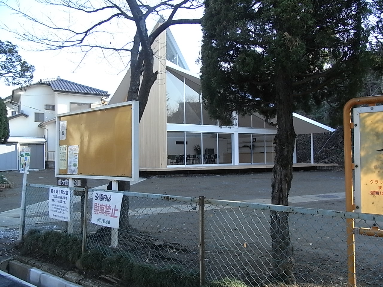 ぼくらの世代の建築家 _e0154707_2052932.jpg