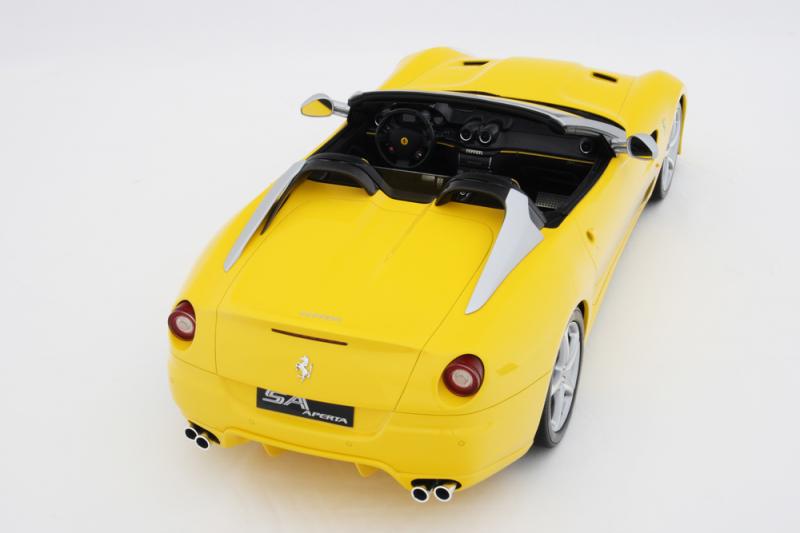 Amalgamの新製品情報！！ No.45 「Ferrari SA Aperta」_b0185640_22504454.jpg