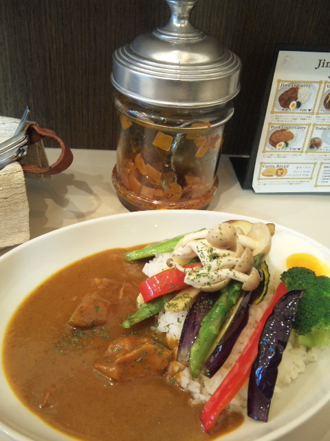 今日のランチは、Jinnan Curryのベジタブルカリー！！_b0126653_15464268.jpg