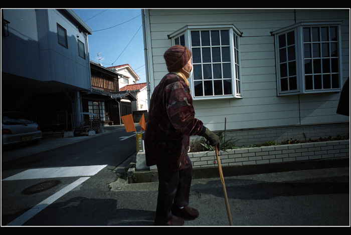 193.28 ホロゴントラベル8「2005年2月25日、岡山牛窓は絶好のホロゴン日和」28　飛び上がります_c0168172_19253775.jpg