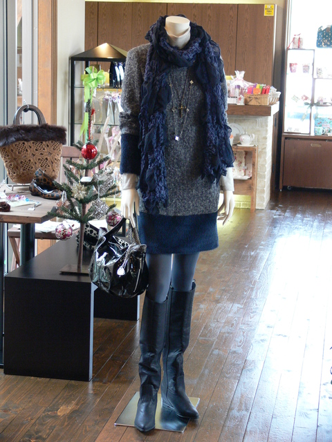 大人の冬ワンピstyle Shop The Spiralという館 カフェとインポート雑貨のある次世代型セレクトショップ