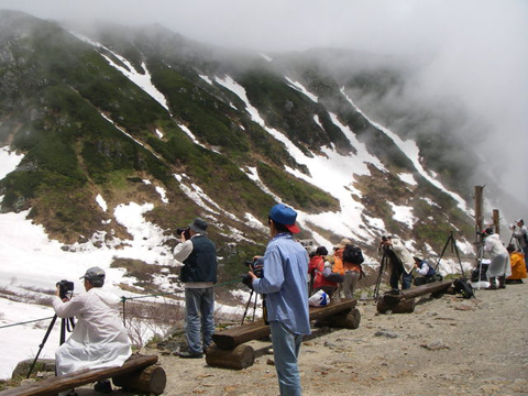 f0202271_24890.jpg