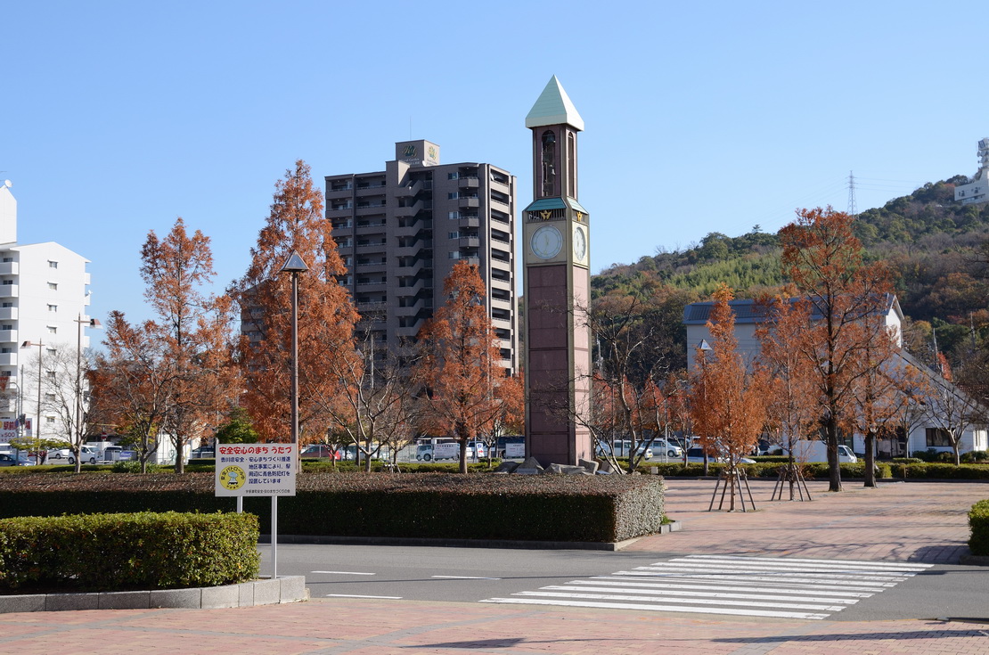 JR駅・南口_e0095094_2245740.jpg