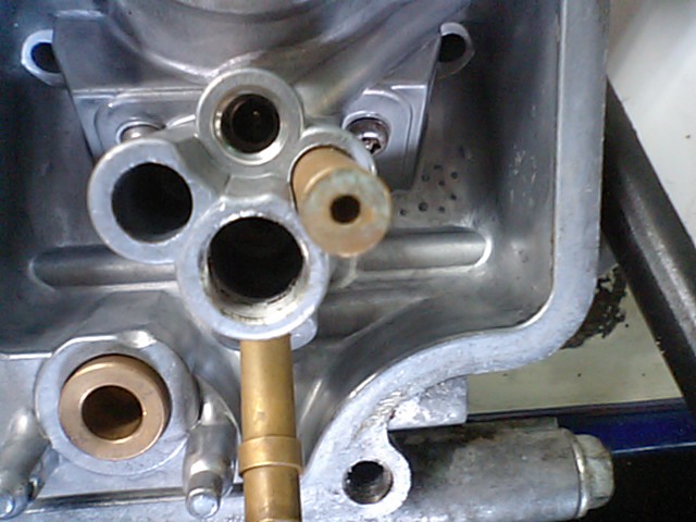 NSR250キャブレター!_e0114857_21575334.jpg