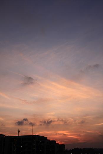 一週間の空！_c0083210_7584976.jpg