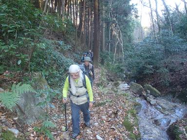 筑波山に登り麓の温泉で忘年会_d0032262_1759536.jpg