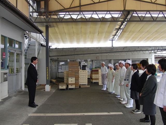 吉原給食事業協同組合さんを訪問_f0141310_2333850.jpg