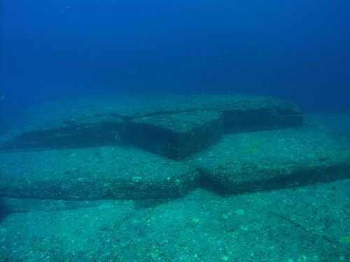 ペルシア湾で未知の海底遺跡発見！？：はたしてニビルの神々の住処か？_e0171614_149829.jpg