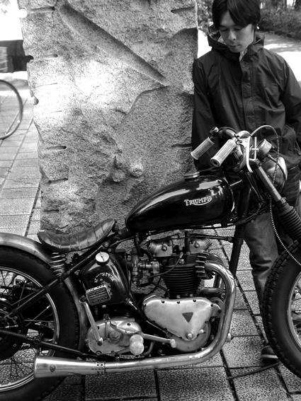 時津 大雅 & TRIUMPH Tiger 100(2010 1106)_f0203027_13361321.jpg