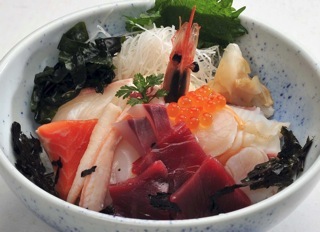 市内浜村にあるお魚の美味しい料理屋さん(ようこそ亭)...._b0194185_23571857.jpg
