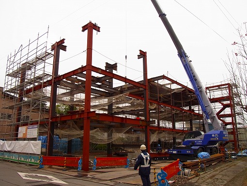 鉄骨建て方！_b0150120_10185343.jpg