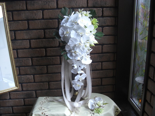 来年1月9日帝国ホテルの胡蝶蘭ブーケ_a0123133_1132999.jpg