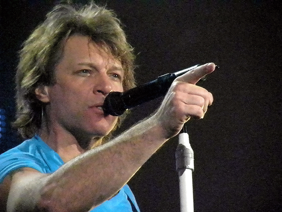 12/1 BON JOVI 東京ドーム公演　第2日_e0094804_18122636.gif