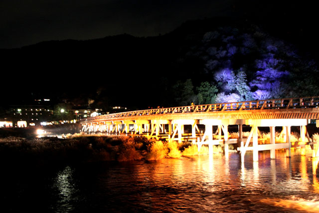 京都・嵐山花灯路1 渡月橋あたり_e0048413_14313172.jpg