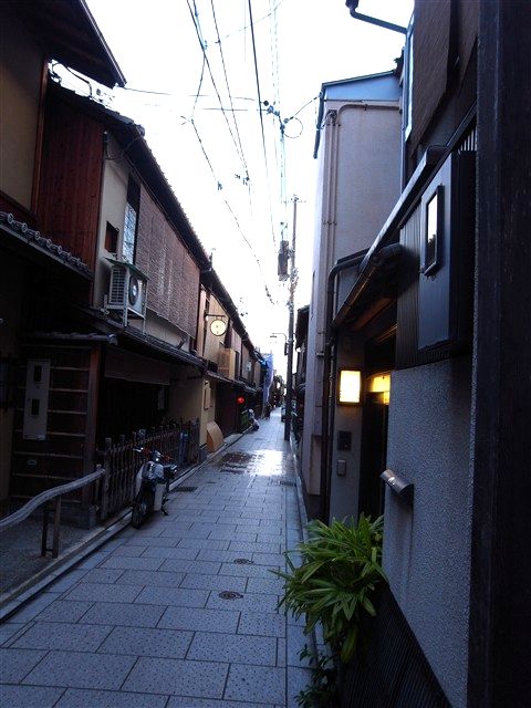祇園でお鮨_c0116714_2251514.jpg