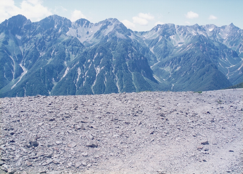 憧れの山〔３〕・・・（１０２２）_c0122445_20372831.jpg