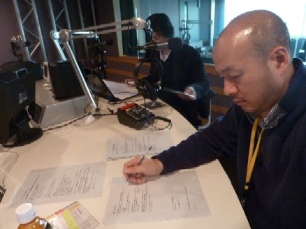 2010-12-18 いよいよ明日は生放送でリクエスト大会_e0021965_116445.jpg