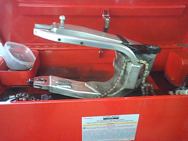 NSR250R お掃除!_e0114857_2243389.jpg