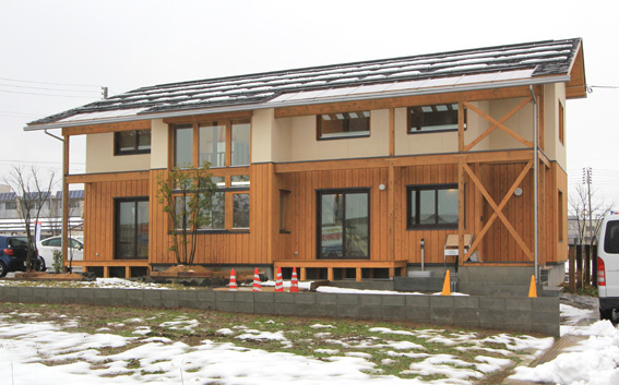 Q1住宅S上越の家:完成1_e0054299_16383869.jpg