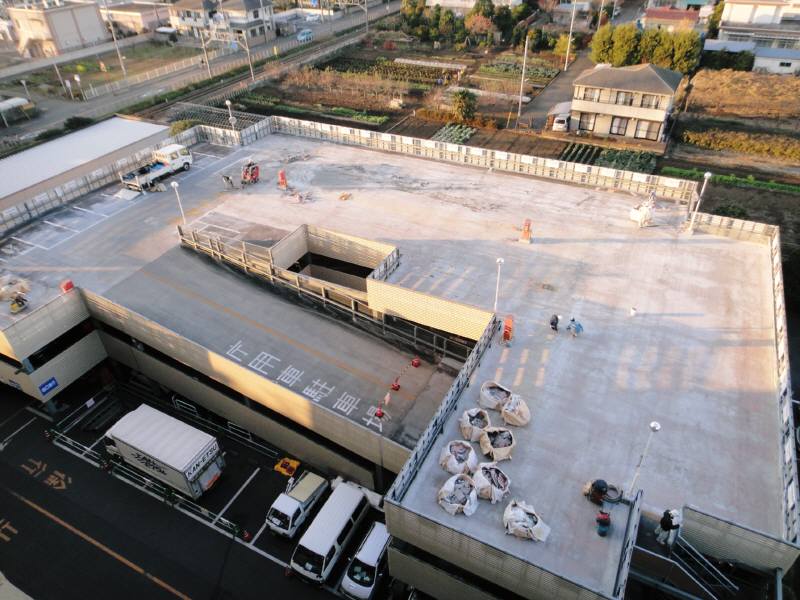 市役所立体駐車場屋上防水工事_f0059673_21325385.jpg